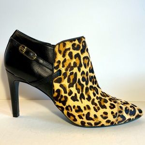 COLE HAAN Yasmine Bootie,Size 8.